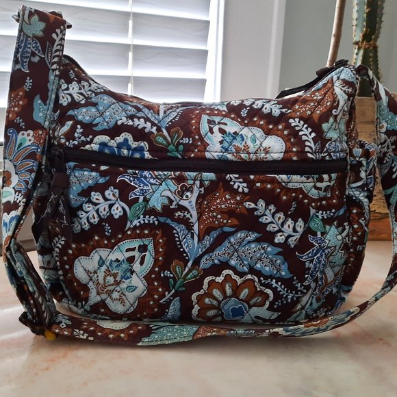 Vera Bradley Handbags - Vera Bradley Shoulder Bag
